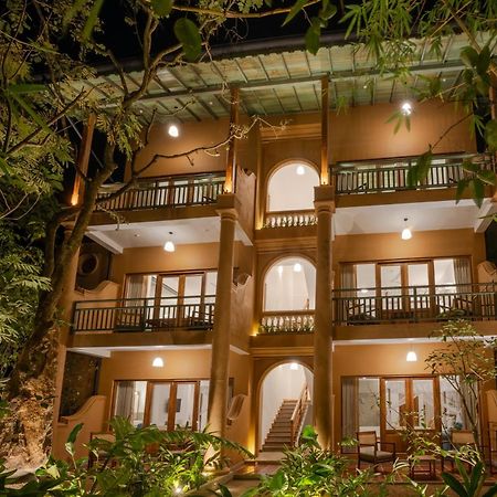 ウナワトゥナ Aurora Bed & Breakfast エクステリア 写真