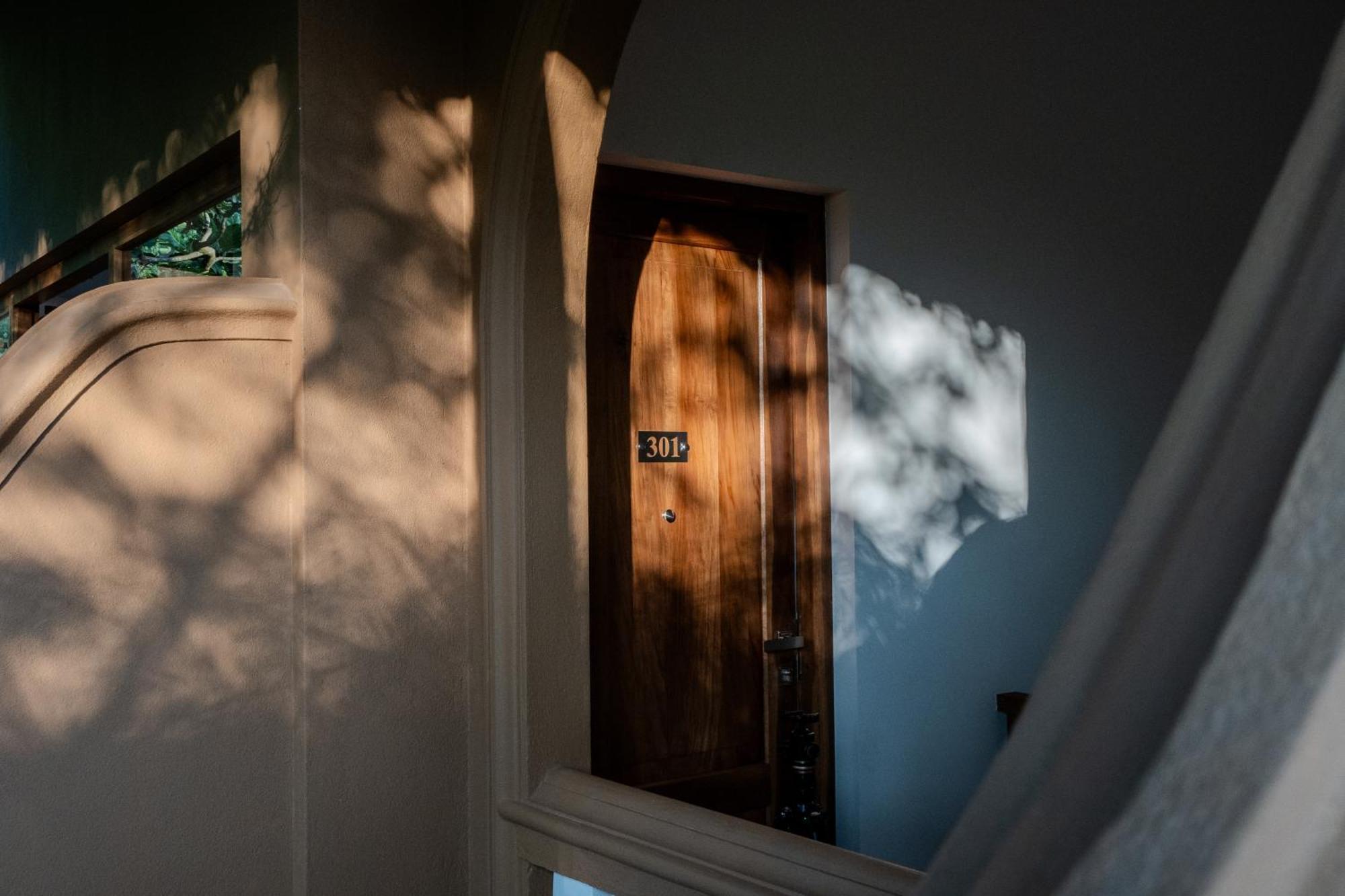 ウナワトゥナ Aurora Bed & Breakfast エクステリア 写真